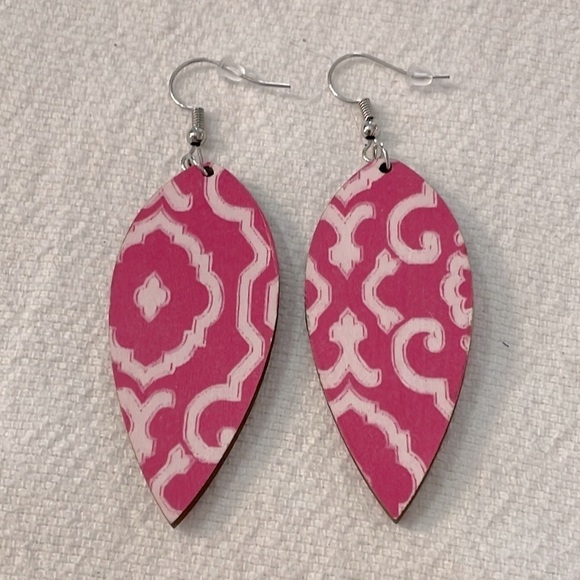💐5/25 wood leaf shape drop dangle trendy lightweight statement earrings - Picture 1 of 5